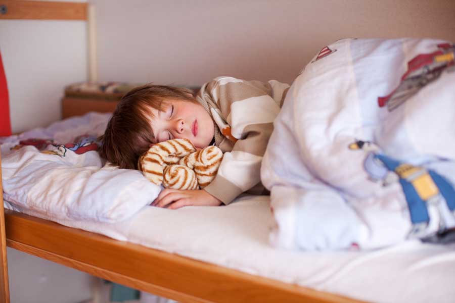 Wohngesundheit im Kinderzimmer: Schadstofffreie Materialien für einen gesunden Schlaf