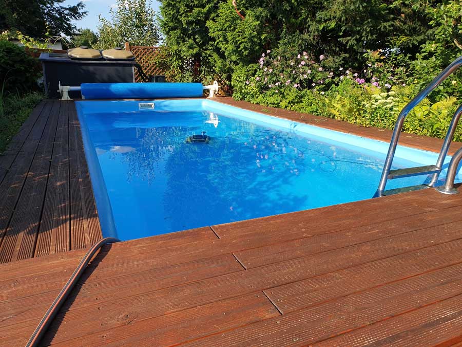 pool-im-garten