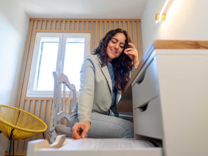 Rollcontainer oder Standcontainer – welcher passt besser zu Ihrem Arbeitsplatz?